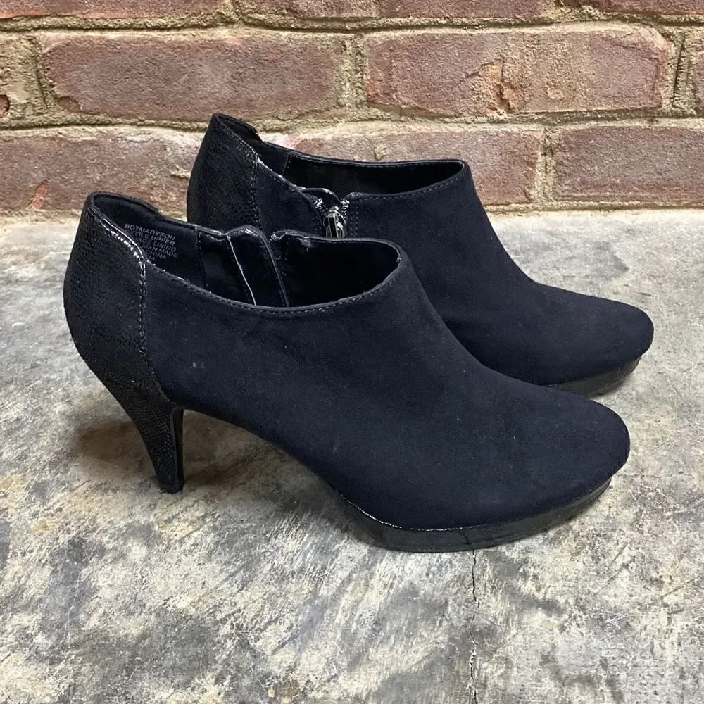 Bandolino Black Faux Suede Heel Ankle Bootie Size 7.5
